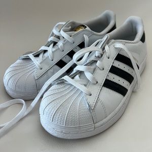 Superstar adidas sneakers